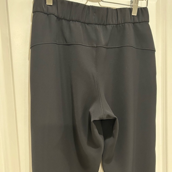 Lululemon On The Fly Pant - Picture 7 of 8